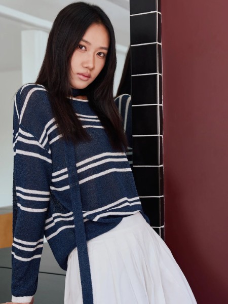 Jue&sue拉素(Jue&sue)女装品牌圆领条纹针织长袖上衣2025秋季新品