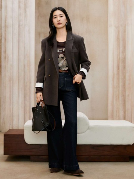 艾凸苏希(Aitoo.Suxi)女装松弛文艺舒适减龄2025秋冬新品