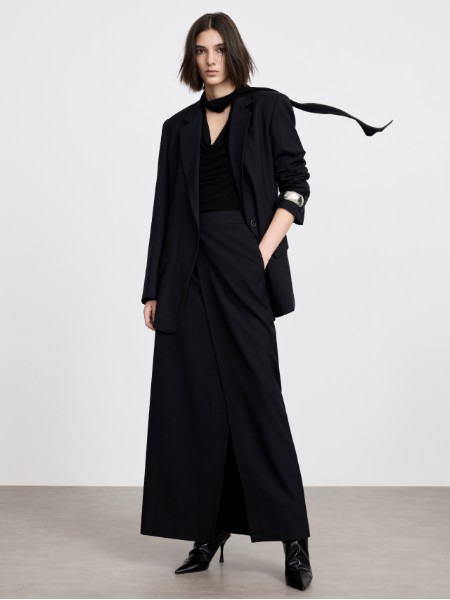 迪赛尼斯(DESIGNICE)女装品牌2025最新产品展示