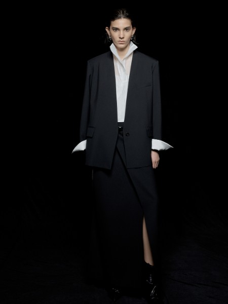 迪赛尼斯(DESIGNICE)女装品牌2025最新产品展示