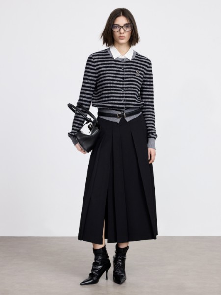 迪赛尼斯(DESIGNICE)女装品牌2025最新产品展示