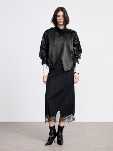迪赛尼斯(DESIGNICE)女装品牌2025最新产品展示