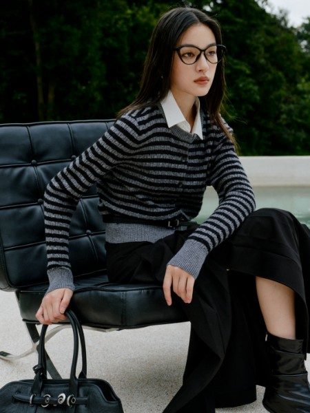 迪赛尼斯(DESIGNICE)女装品牌2025最新产品展示