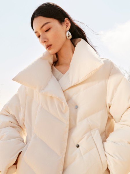 迪赛尼斯(DESIGNICE)女装品牌2025最新产品展示
