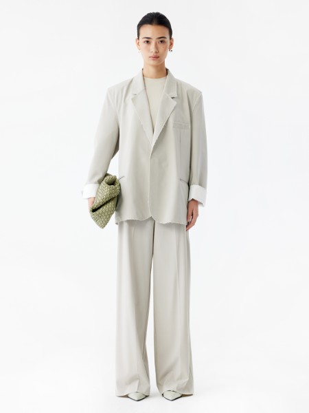 艾蜜雪女装品牌2025最新产品展示