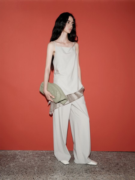 艾蜜雪女装品牌2025最新产品展示