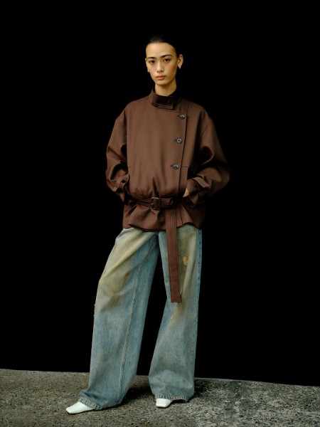 艾蜜雪女装品牌2025最新产品展示