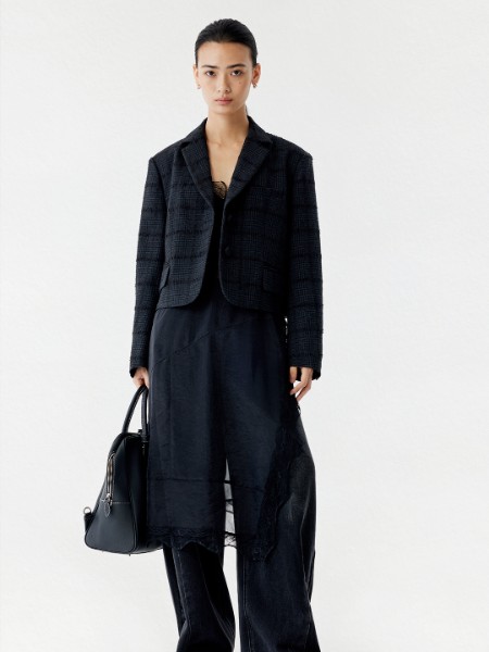 艾蜜雪女装品牌2025最新产品展示