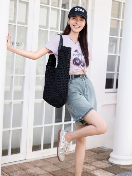 YXZ尤西子(YXZ)女装品牌2025夏最新产品展示