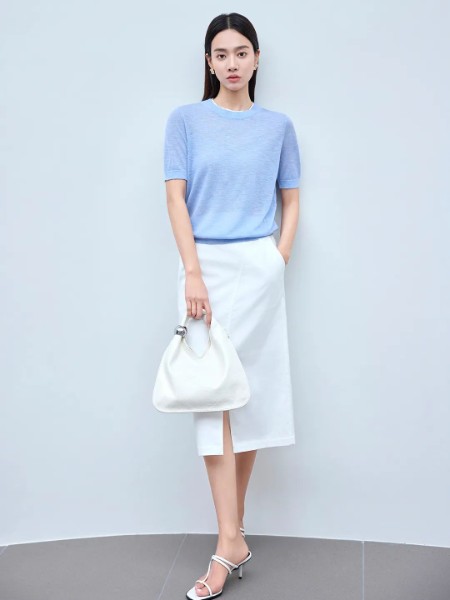 YXZ尤西子(YXZ)女装品牌2025夏最新产品展示