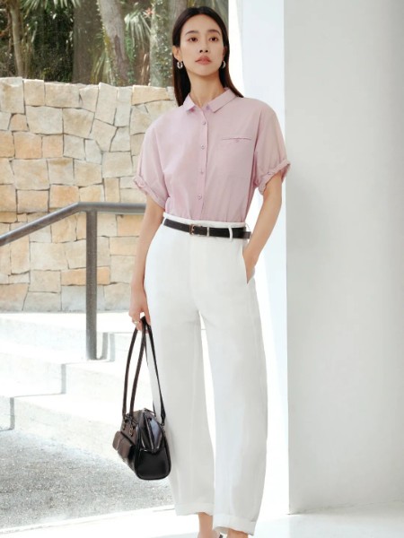 YXZ尤西子(YXZ)女装品牌2025夏最新产品展示