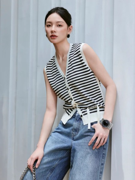 YXZ尤西子(YXZ)女装品牌2025夏最新产品展示