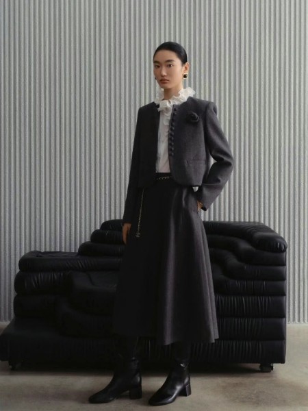 YXZ尤西子(YXZ)女装品牌2025秋冬最新产品展示