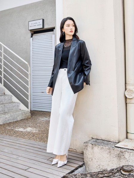 丝雨桐(SIYUTN)女装品牌2025最新产品展示