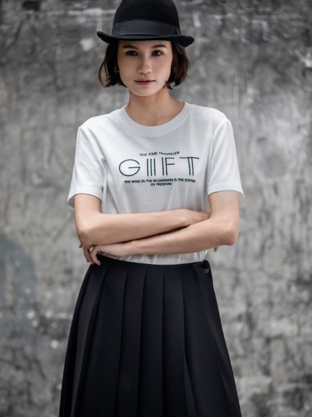 苏昔(SOULCELL苏昔)女装品牌2025秋最新产品展示