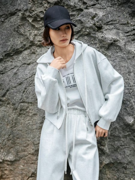 苏昔(SOULCELL苏昔)女装品牌2025秋冬最新产品展示