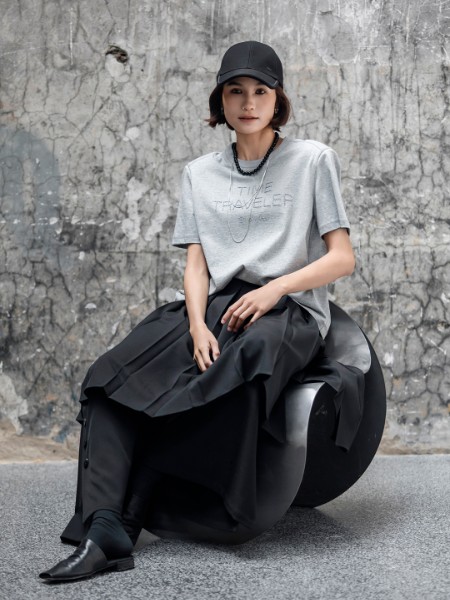 苏昔(SOULCELL苏昔)女装品牌2025秋冬最新产品展示