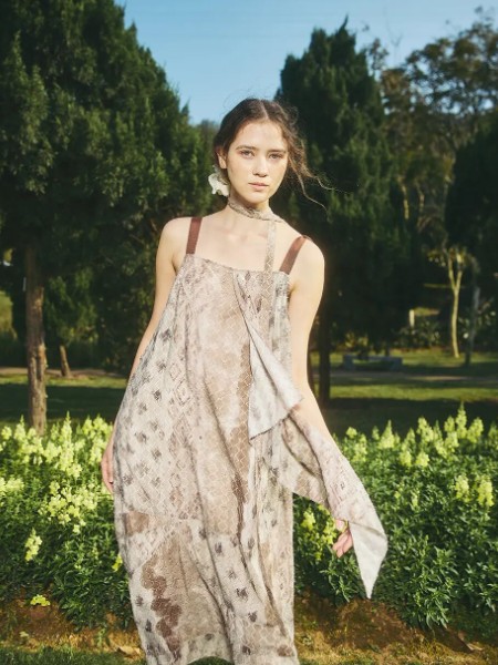 自然生活The zrsh女装品牌2025最新产品展示