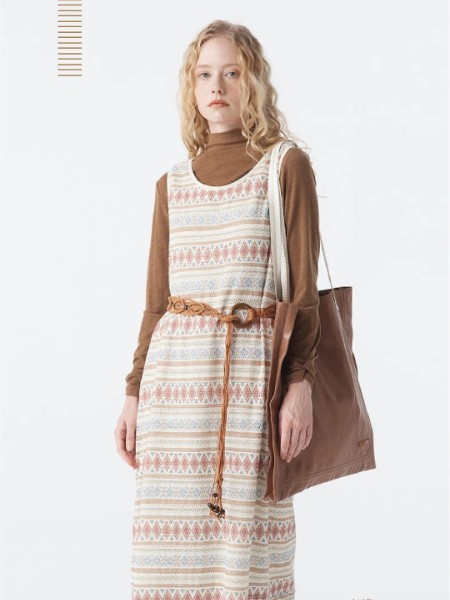 自然生活The zrsh女装品牌2025最新产品展示