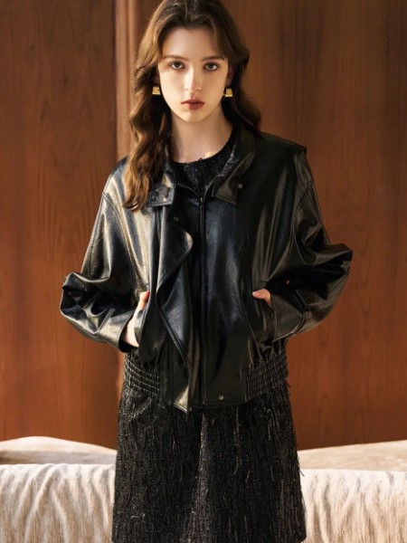 姚领(YAOLY)女装品牌2025秋最新产品展示