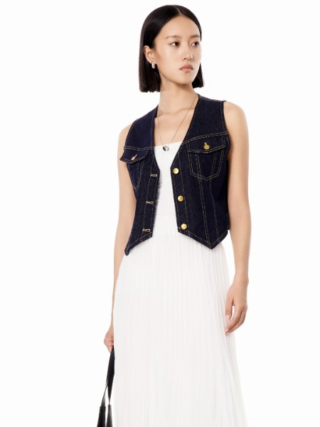 Peoleo女装品牌2025最新产品展示