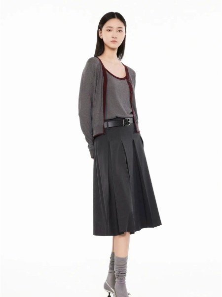 Peoleo女装品牌2025最新产品展示