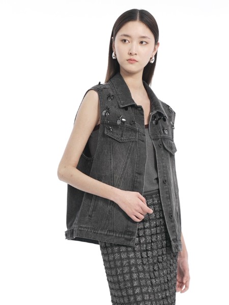 Peoleo女装品牌2025最新产品展示