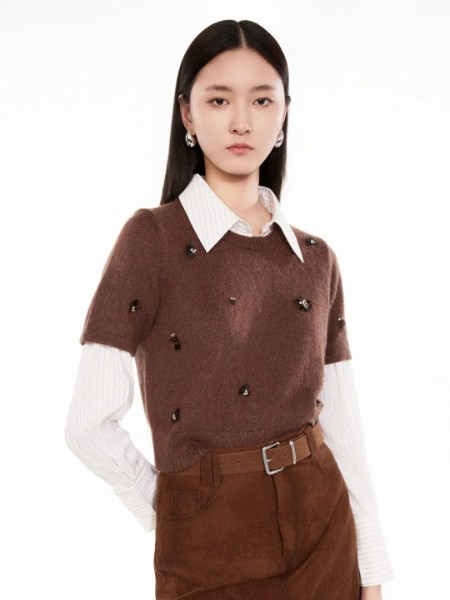 Peoleo女装品牌2025最新产品展示