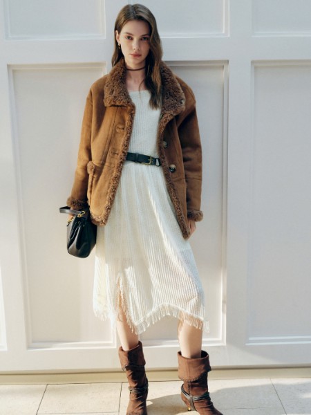 Peoleo女装品牌2025最新产品展示