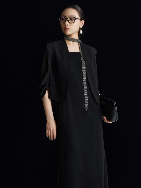 允硕(YUNSHUO)女装品牌2025最新产品展示