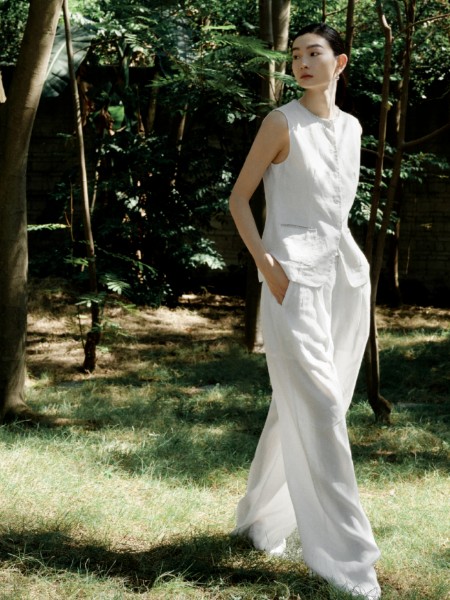 艾诺丝雅诗(ARIOSEYEARS)女装品牌2025最新产品展示