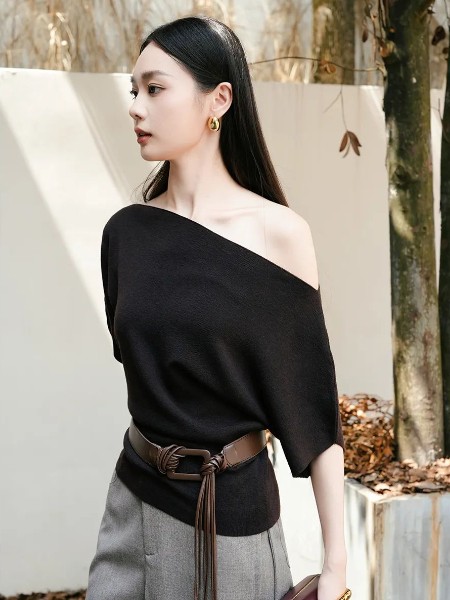 CRIO女装品牌2025秋季最新产品展示