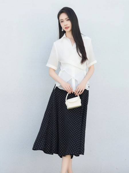 CRIO女装品牌2025秋季最新产品展示