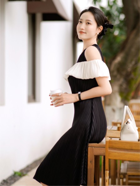 芭蒂娜 - BADINA(BADINA)女装品牌2025最新产品展示