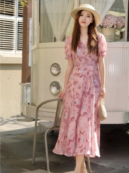 芭蒂娜 - BADINA(BADINA)女装品牌2025最新产品展示