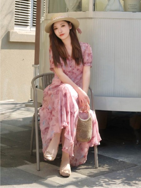 芭蒂娜 - BADINA(BADINA)女装品牌2025最新产品展示