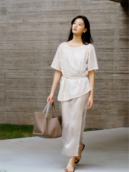 芭蒂娜 - BADINA(BADINA)女装品牌2025最新产品展示