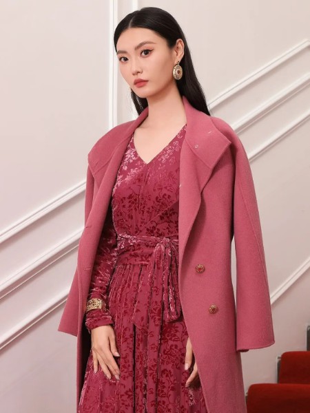 纽方(NEWFOUND纽方)女装品牌最新产品展示