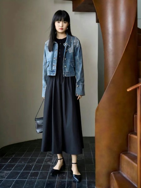 素帛SOBEAUTY女装气质利落简约舒适长袖2025秋冬新品