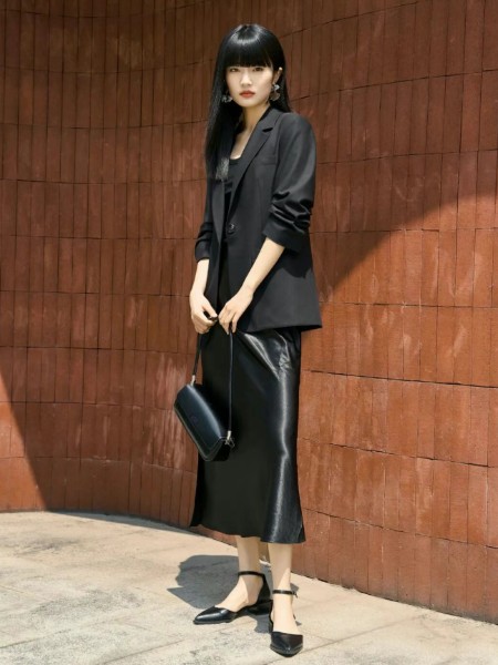 素帛SOBEAUTY女装气质利落简约舒适长袖2025秋冬新品