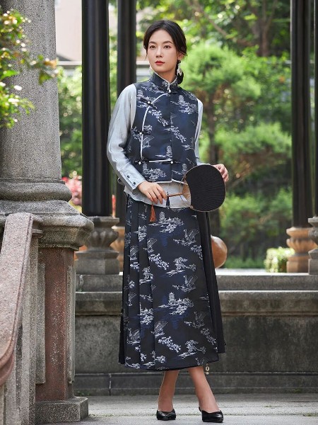 皑如(airu)女装品牌最新产品展示