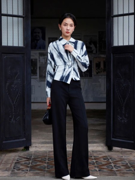 皑如(airu)女装品牌最新产品展示