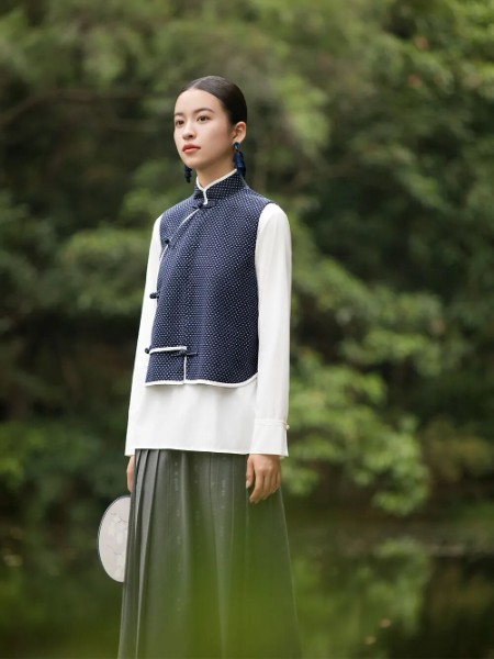 皑如(airu)女装品牌最新产品展示