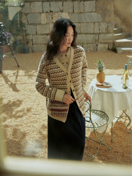 费依(FAY FAYEE)女装品牌文艺时尚休闲淑女长袖2025秋季新款