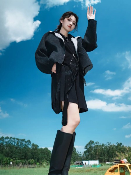 薇薇希(VIVIS)女装品牌最新产品展示