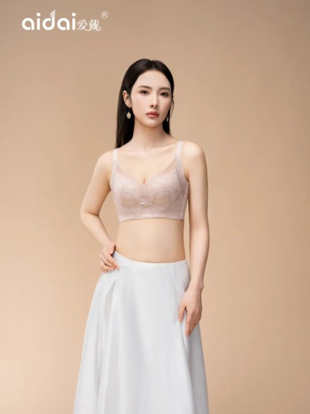 爱戴内衣睡衣品牌最新产品展示