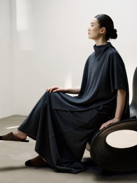 路卡西(LEUCOTHEA)女装品牌2025秋季最新产品展示
