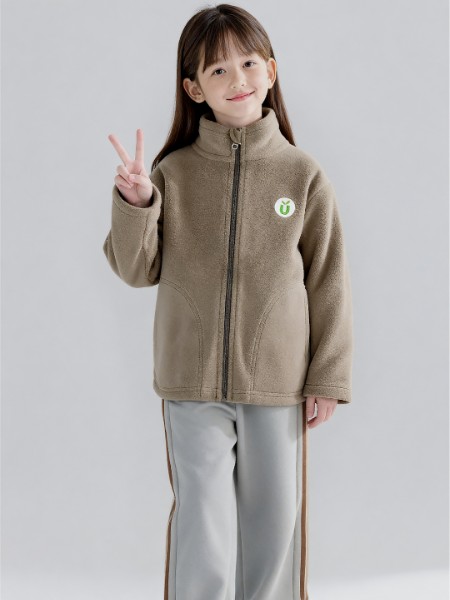 森虎儿童装品牌最新产品展示