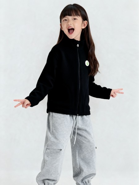 森虎儿童装品牌最新产品展示