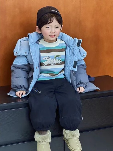 安米莉AMILRIS(AMILRIS)童装品牌2025最新产品展示